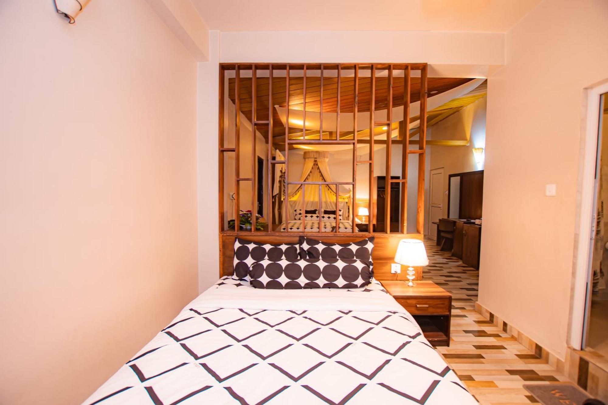 Busy Bee Resort, Pokhara Exterior photo