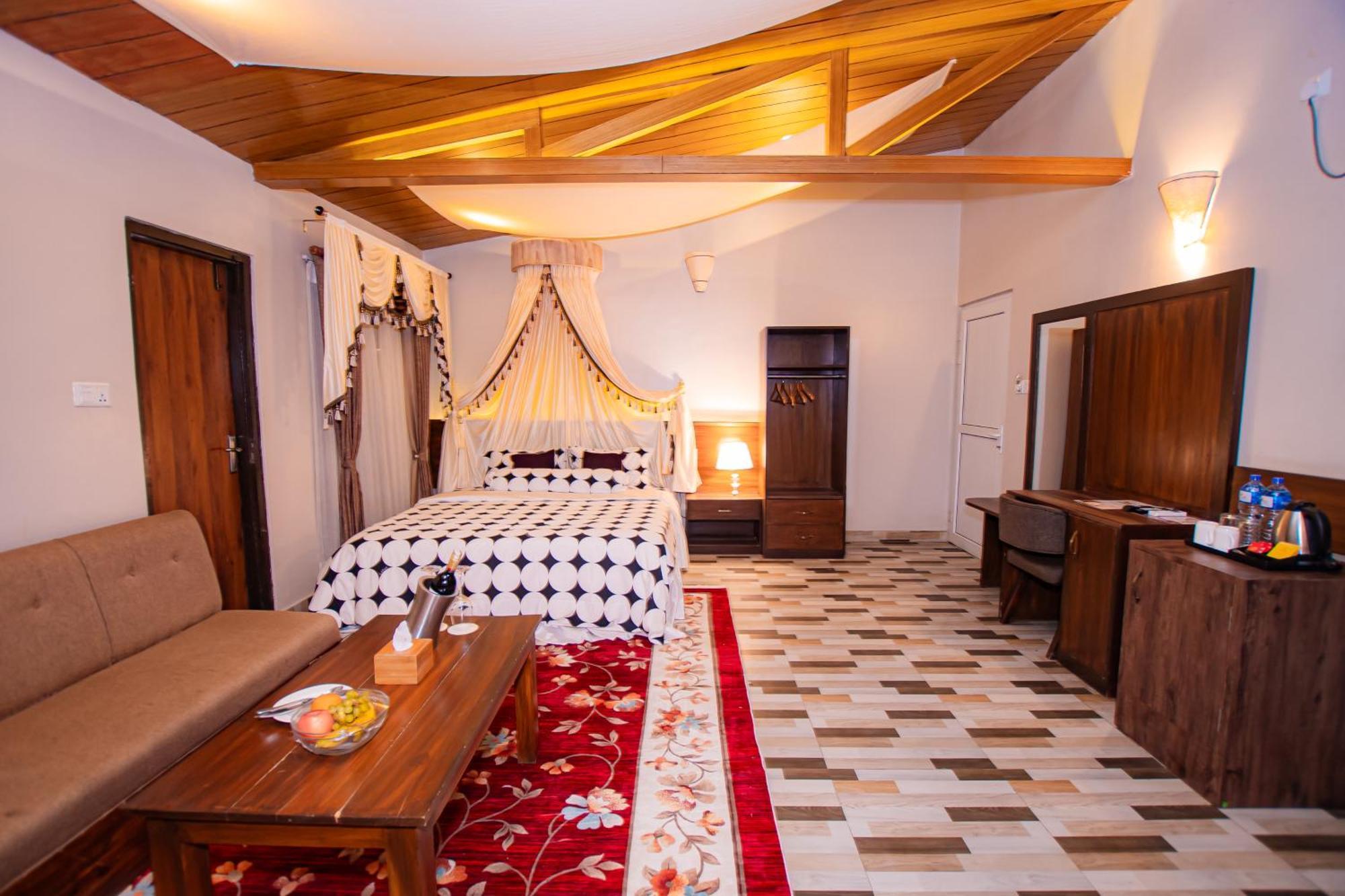Busy Bee Resort, Pokhara Exterior photo