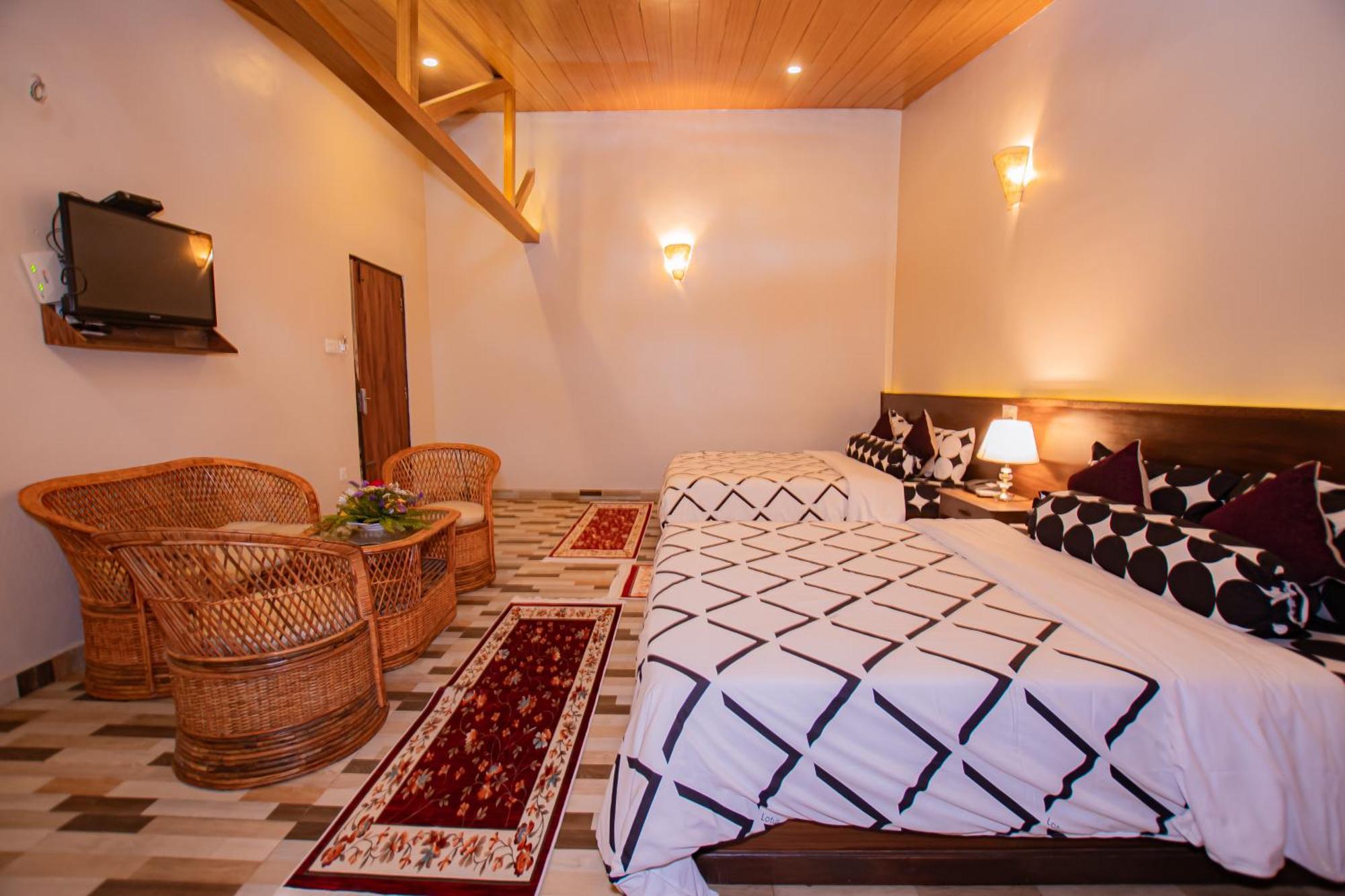 Busy Bee Resort, Pokhara Exterior photo
